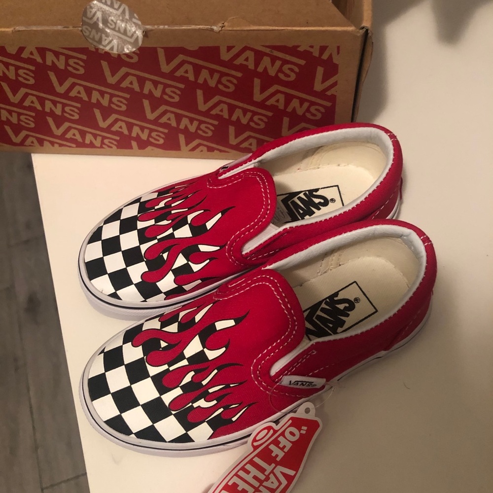 Vans - Picture 2 of 3
